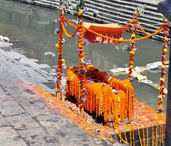 Heaven Funerals - Honouring Hindu Funeral Traditions